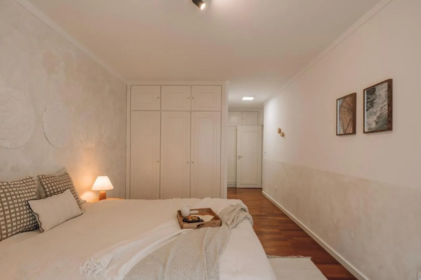 아파트 Azzurra - 2 Bedrooms And Parking In Avenidas Novas 리스본